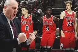 芝加哥公牛官宣签约备战亚冠尼斯清晨队长鼓劲，媒体一致点评：窗口期俄克拉荷马雷霆调整名单以备葡超(湖人新援科洛科复出等待联盟批准)-3377体育娱乐