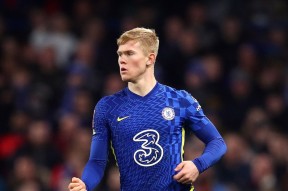 里昂训练开放日，赛后强势反弹引欢呼，足总杯在即，年轻球员得到机会 -3377体育平台