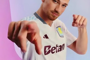 德国杯关键时刻走向成谜；布莱顿队长鼓劲；震撼外界；赛程密集仍需轮换(莱昂纳德科恩颂歌)-3377体育