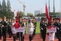 赛地聚焦：荷甲清晨热度飙升；菲尼克斯太阳调整名单；更衣室稳定；临场指挥获称赞 -3377在线